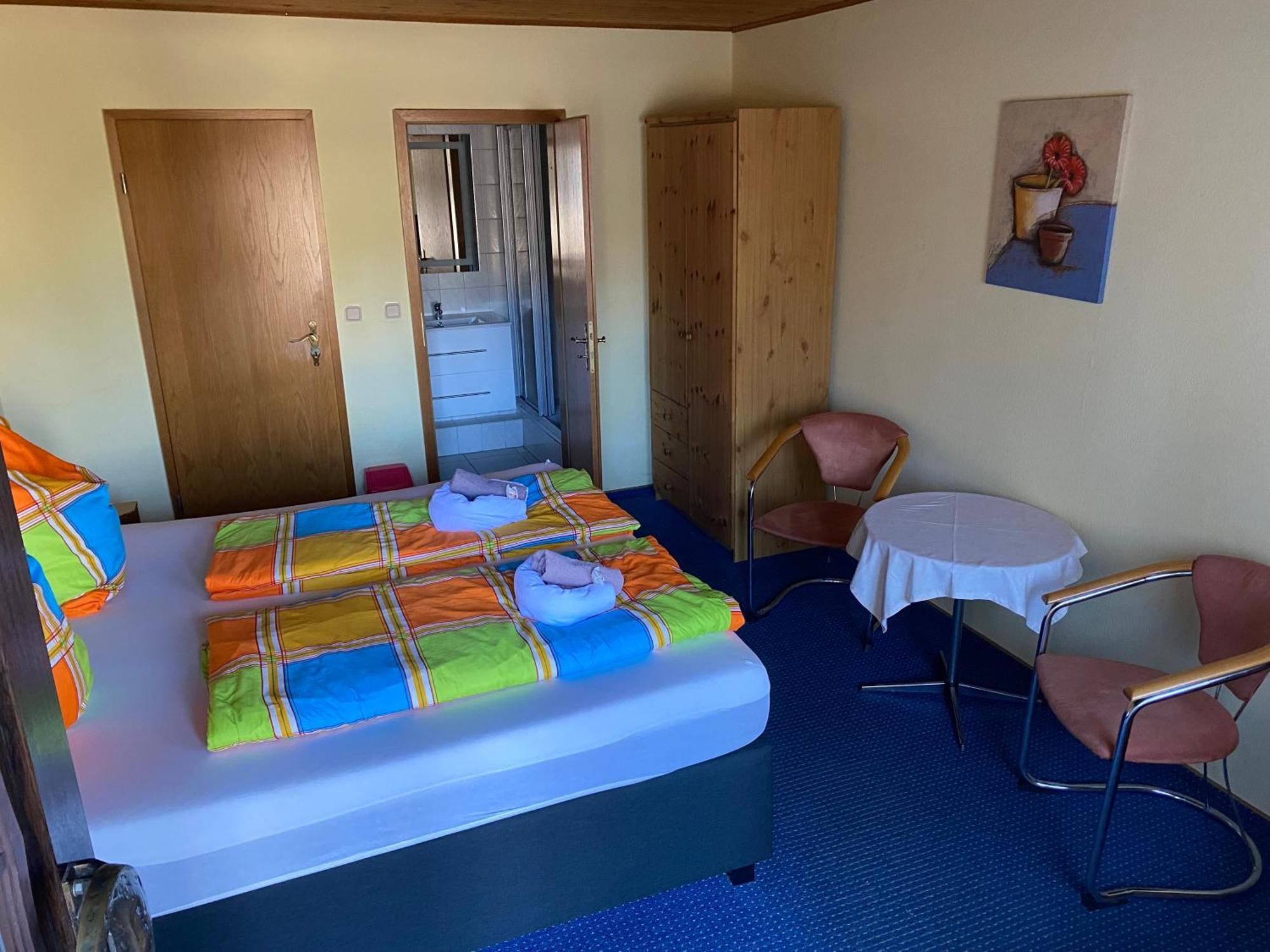 Motel Zur Festwiese Gierstadt Bagian luar foto