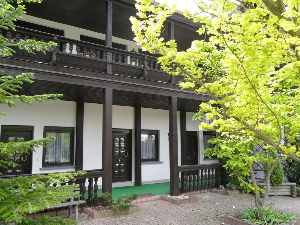 Motel Zur Festwiese Gierstadt Bagian luar foto