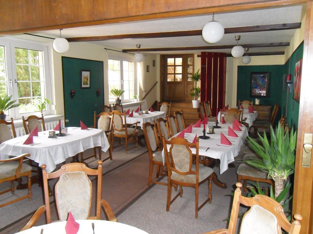 Motel Zur Festwiese Gierstadt Bagian luar foto
