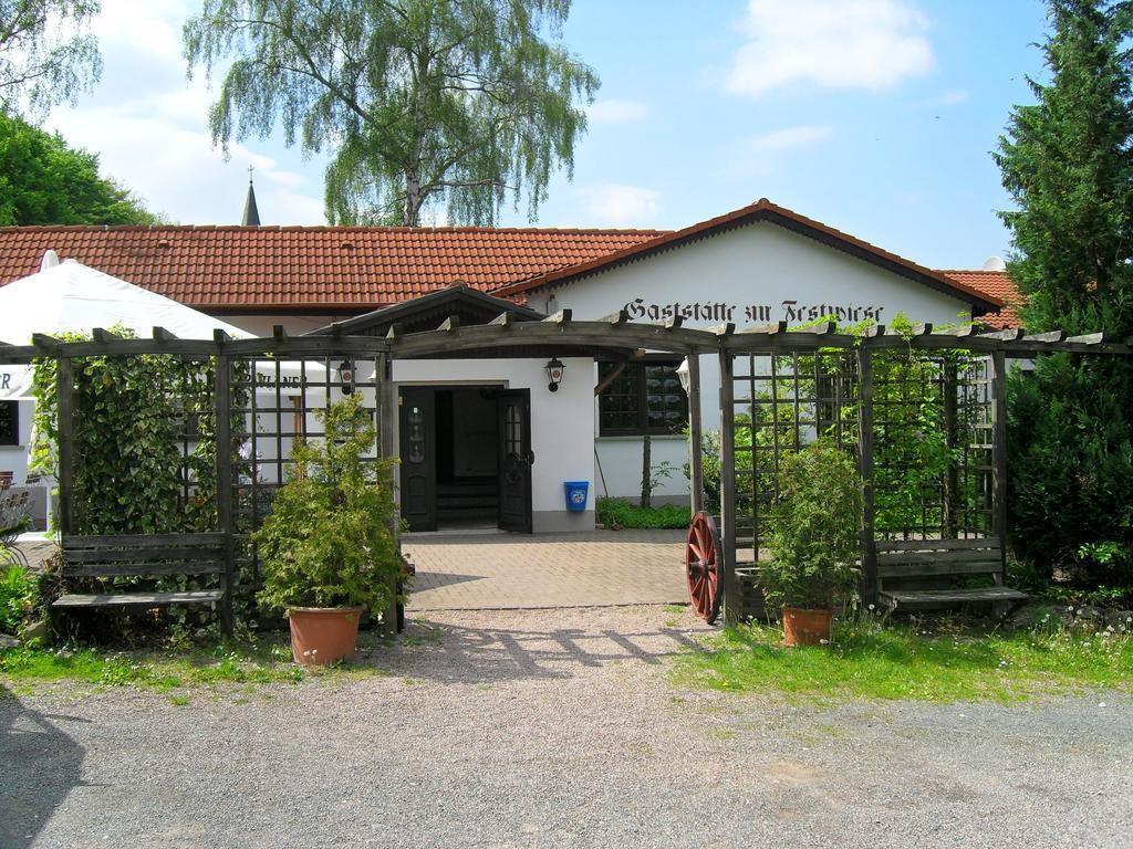 Motel Zur Festwiese Gierstadt Bagian luar foto
