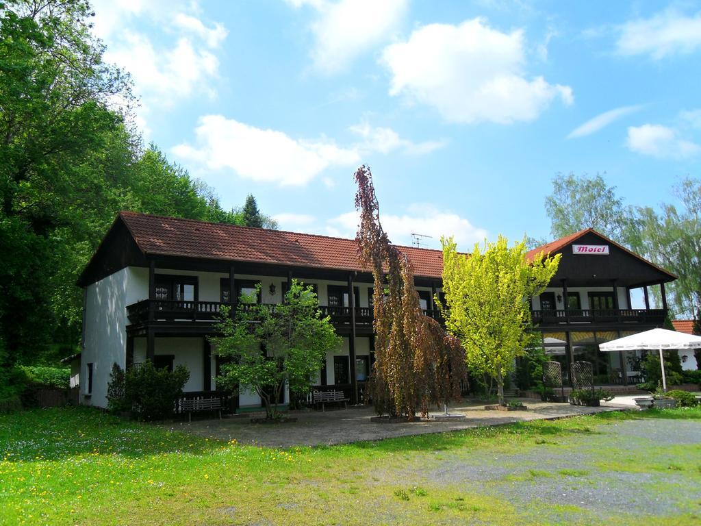 Motel Zur Festwiese Gierstadt Bagian luar foto