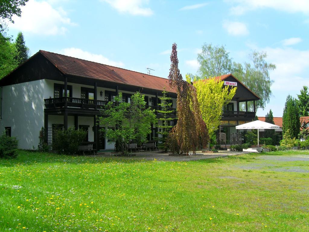 Motel Zur Festwiese Gierstadt Bagian luar foto